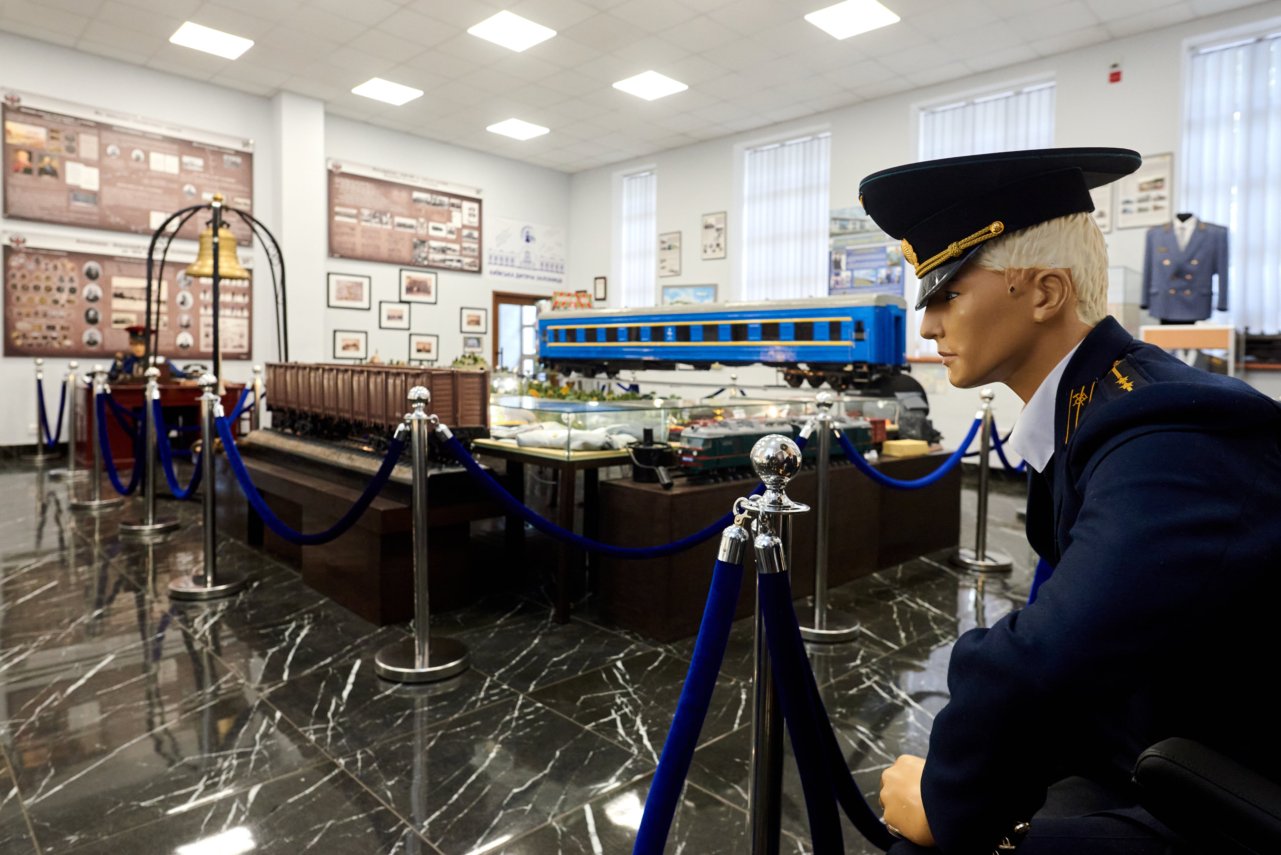 Екскурсії дитячою залізницею